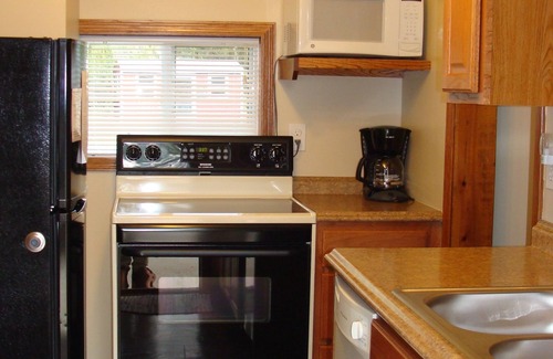 Coldwater Cottage | Bungalow - On Pointe Lakefront Resort