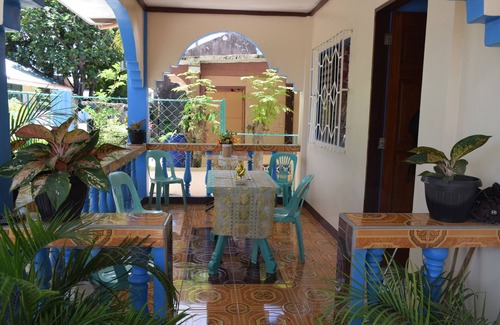 San Francisco Island House | Bungalow on the beach for families and large groups up to 20 persons