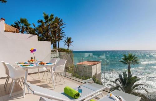 Playa del Aguila House | Bungalow Playa del Aguila II over the sea by VillaGranCanaria