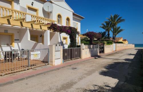 Almadrava Beach House | Bungalow PUEBLO MAR en Els Poblets.