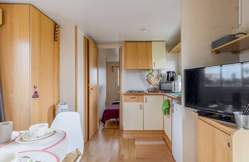 Palmela House | Bungalow 'Quinta Simão' with Shared Pool, Wi-Fi and Air Conditioning