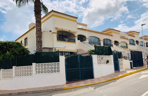 Gran Alacant Ski Chalet | Bungalow Santa Pola Rental Holidays REF 057