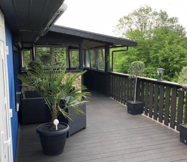 Bad Blankenburg House | Bungalow Schwarzatalblick in Bad Blankenburg Ortsteil Böhlscheiben