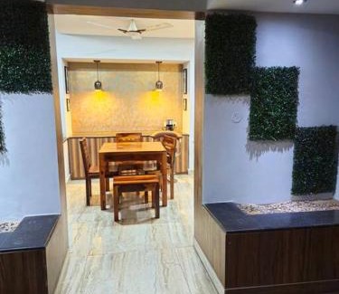 Mogappair House | Bungalow with covered Car park