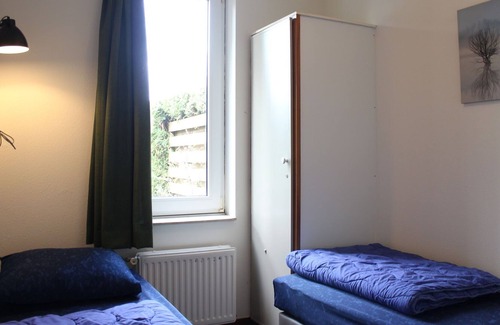 Vledder House | Bungalow with garden, located in a natural area