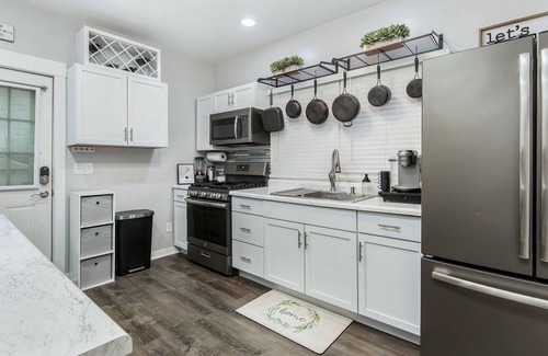 Moline House | Bungalow53 near John Deere-Mississippi Riverfront