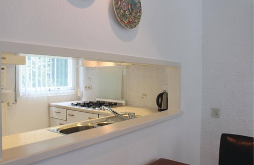Posterholt House | Bungalowpark Het Posterbos is located 800 meters outside the sociable village of Posterholt in the m