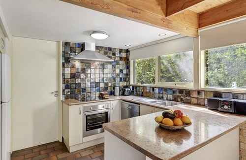 Croydon House | Bungunyah Apartments: Kaori