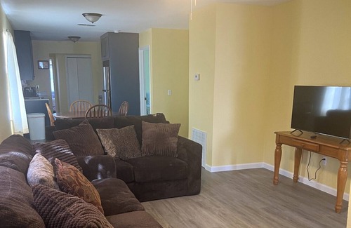 Harlingen House | Bunk Bed In Shared Room In Harlingen TX! 2A