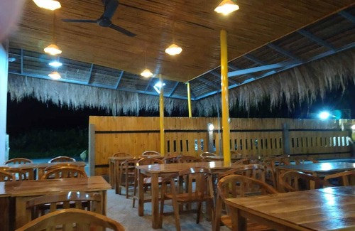 Penida Island Bed & Breakfast | Bunk Bed Room Nusa Penida 6 Pax