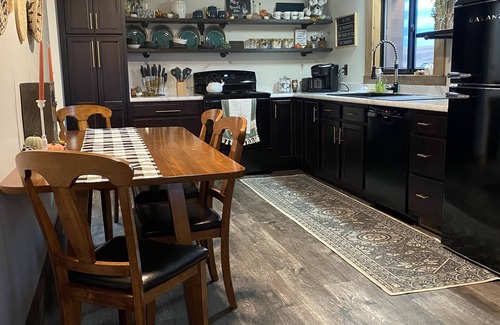 Great Falls House | Bunkhouse at Down Home Acres