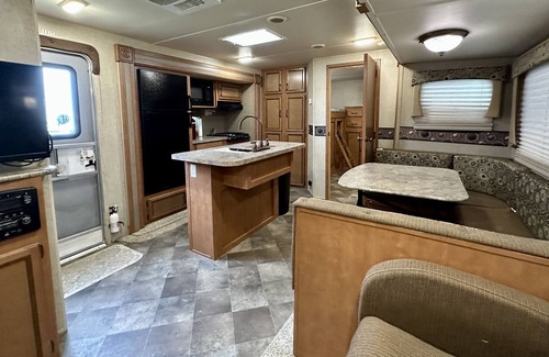 Brooklyn RV Rental | Bunkhouse Camper