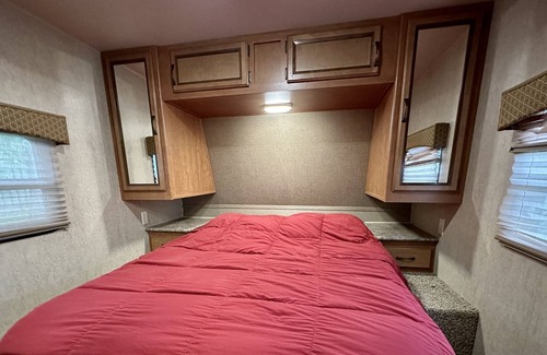 Brooklyn RV Rental | Bunkhouse Camper