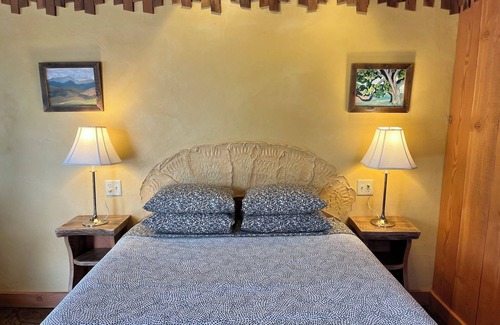 Winthrop Hotel | BunkHouse Inn Rm 1-Dog Friendly, Walk to Downtown Winthrop