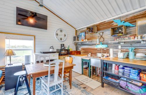 Comanche County Apartment | Bunkhouse on Working Texas Ranch with Horses and Cows!