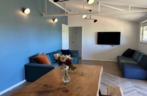 Strath Creek House | Bunkhouse & The Village Green
