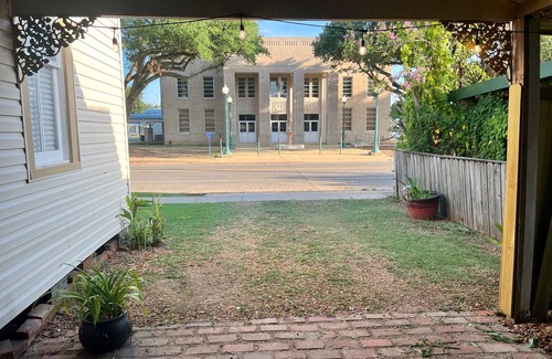 Bunkie House | Bunkie Bungalow 3/2 home across from Haas Auditorium
