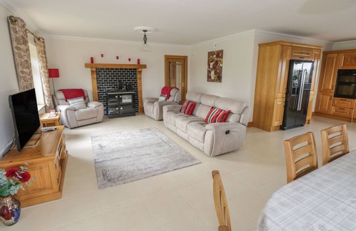Inishmacatreer House | BUNNY LANE, family friendly in Ballycarra, County Mayo