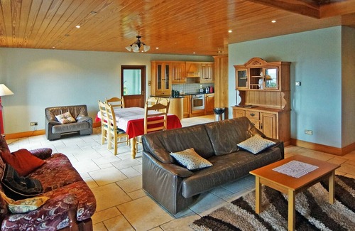 Ballyconneely House | Bunowen - Three Bedroom House, Sleeps 8