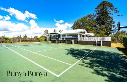 Glenvale House | Bunya Bunya Luxury Estate Toowoomba set over 2 acres with Tennis Court
