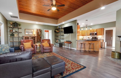 Millington House | Bur Oak House: Summer Adventures Await Near Frankenmuth!