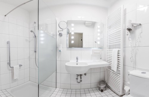 Hude Hotel | Burgdorfs Hotel & Restaurant