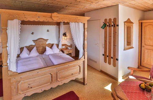 Kollnburg House | Burggasthof Hauptmann