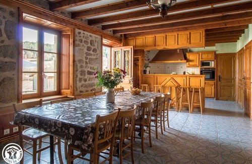 Saint-Romain House | Buriane - Saint-romain