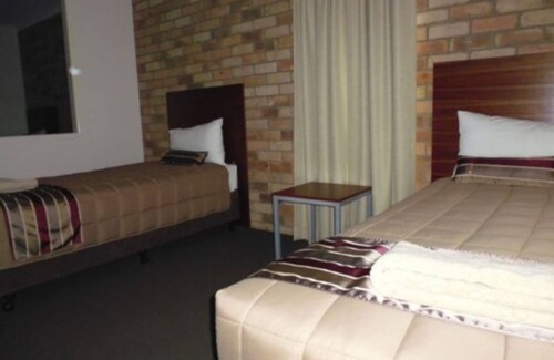 Kingaroy Hotel | Burke and Wills Motor Inn