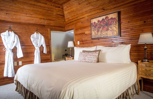 Gibsonville Hotel | Burke Manor Inn & Pavilion
