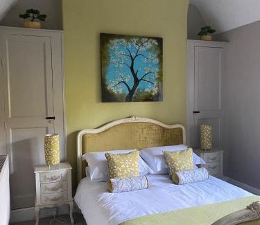 Boraston Bed & Breakfast | Burleigh House B and B
