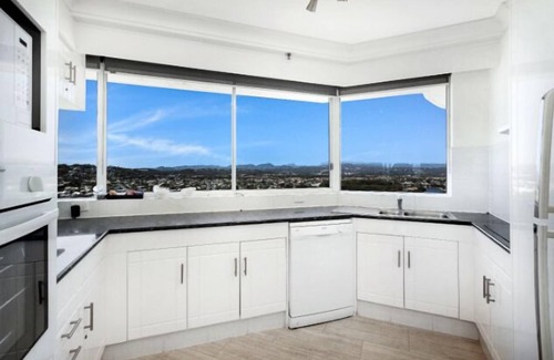 Miami Apartment | Burleigh Surf 19th floor