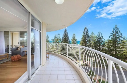 Miami Apartment | Burleigh Vista Apartment - Views