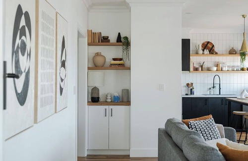 Burnie Apartment | Burnie Retreat - Coastal Comfort Awaits