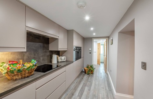 Hexham House | Burnside Cottage - Three Bedroom House, Sleeps 8