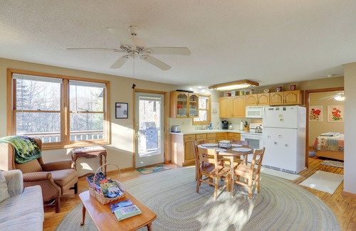 Burnsville Cottage | Burnsville Cabin w/Deck & Trails - Dog Friendly!