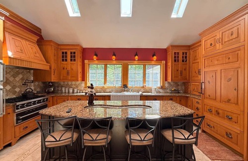 Brownfield Apartment | Burnt Meadow House | Waterfront Custom Built Home