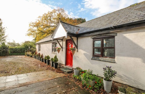 Mynydd Isa Cottage | Burnt Oak Stables
