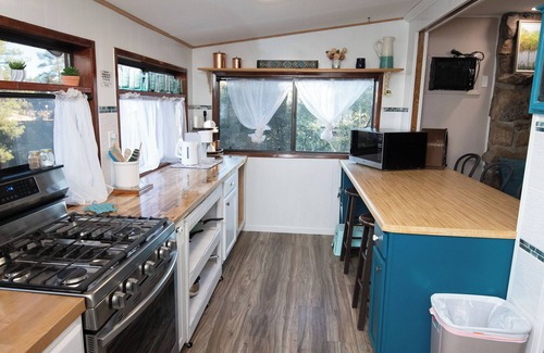 Iron Springs House | Burnt Ranch Bungalow-Family Friendly!