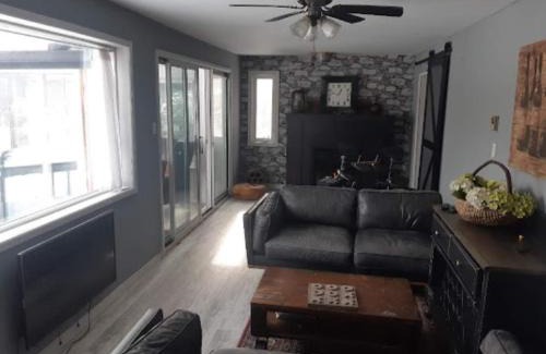 Kinmount Hotel | Burnt River Bungalow