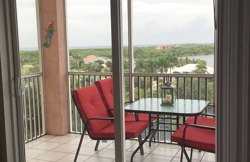 Burnt Store Marina Condo | Burnt Store Marina- Harbor Towers, 2BR, Gulf View, Pool & Marina, Screen Lanai
