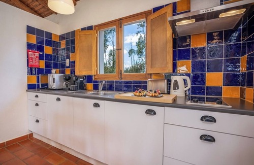 Portimao House | Burro Ville - Spacious Houses w/Pool