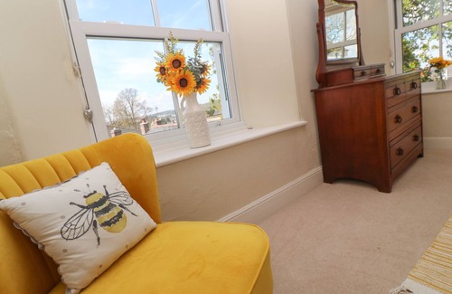 Tywardreath Cottage | BURROW HOUSE, pet friendly, with open fire in Tywardreath