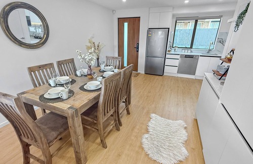 Auckland House | Burswood Bliss | Serene 3Bed Townhouse | Brand new