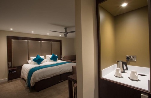Kington Hotel | Burton Hotel