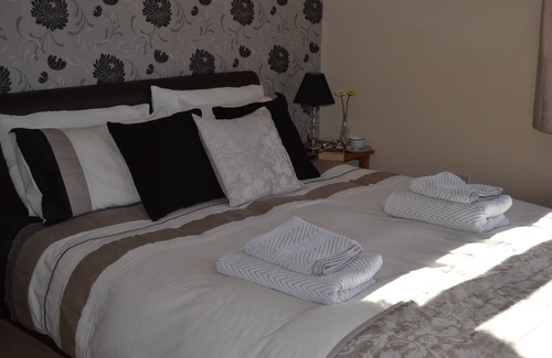 Emersons Green Other | Bury Hill Farm, Winterbourne, Beautiful Countryside Views, 15 min to Bristol