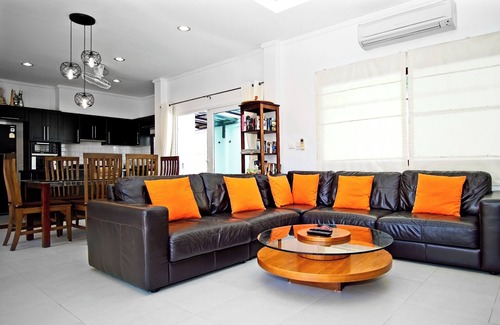 Nong Kae Villa | Busaba Villa 11 - 4 Bedroom - Pool
