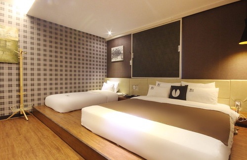 Oncheonjang Hotel | Busan Seo-dong No25
