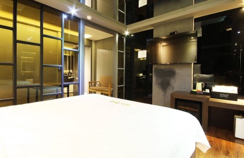 Yeonje-Gu Hotel | Busan Yeonsan-dong BNB