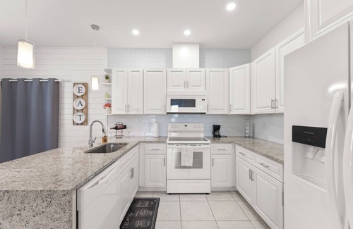 Bearss Plaza House | Busch Garden New House